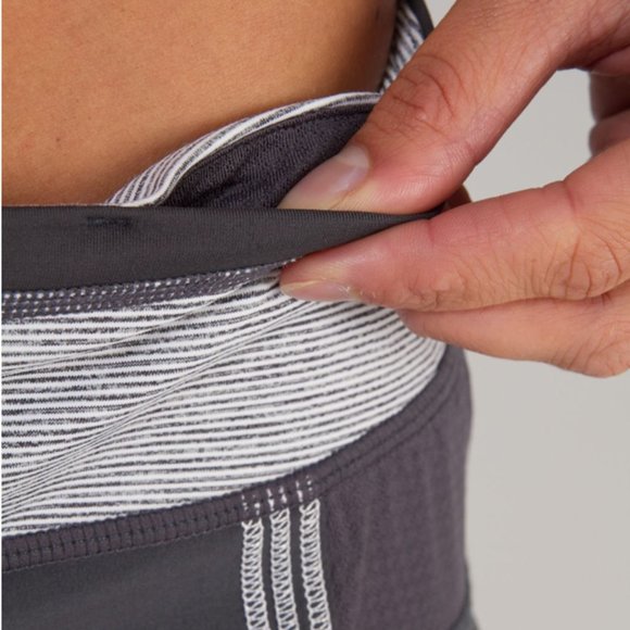 Lululemon Run The Fastest Short Black/Heathered Black/Pink Mist 4 - Picture 14 of 16